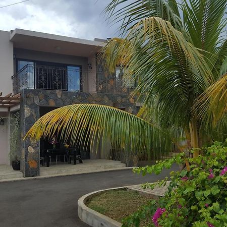 Aux Plaisirs De La Vie Chambre Chez L Habitant Flic-en-Flacq Exteriör bild
